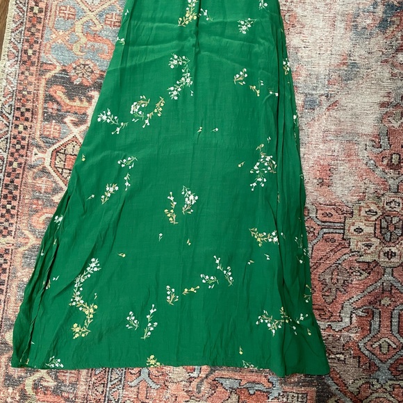 Faithfull the Brand Castillo Dress in Myrtille Floral - Picture 5 of 8